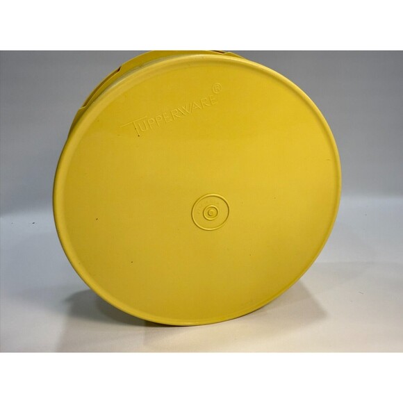 Vintage Yellow Tupperware Servalier Storage Canister 1204-14 W/Lid - Picture 3 of 7